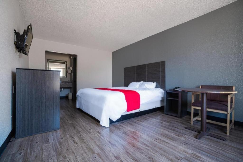 Hotel Comfort Stay By Oyo Texarkana East, Ar I-30 Екстер'єр фото